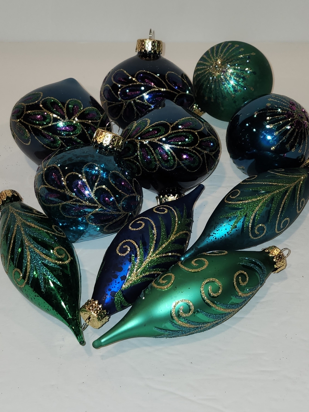 Lot Of 10 Holiday Glass Ornaments Glitter Peacock Feather Style - Picture 2 of 8